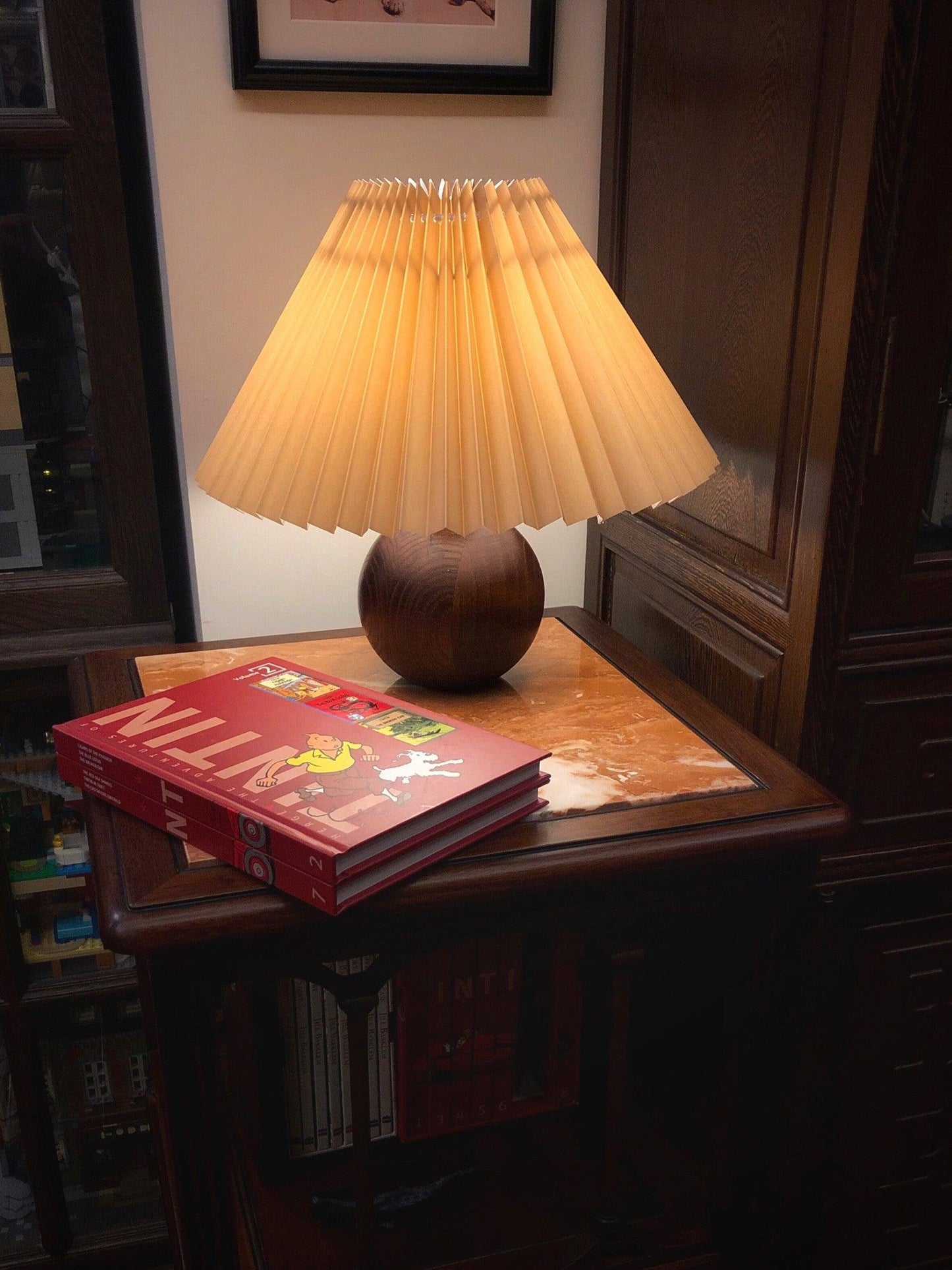 Wooden Pleated Table Lamp