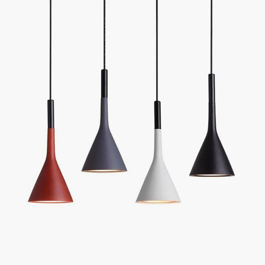 Erti Triangular Minimal Pendant Light 